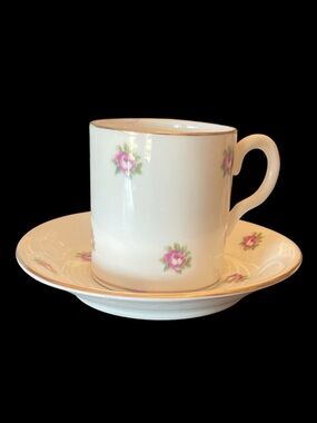 Marlborough Bone China Tea Cup & Saucer England 22 karat trim England vintage